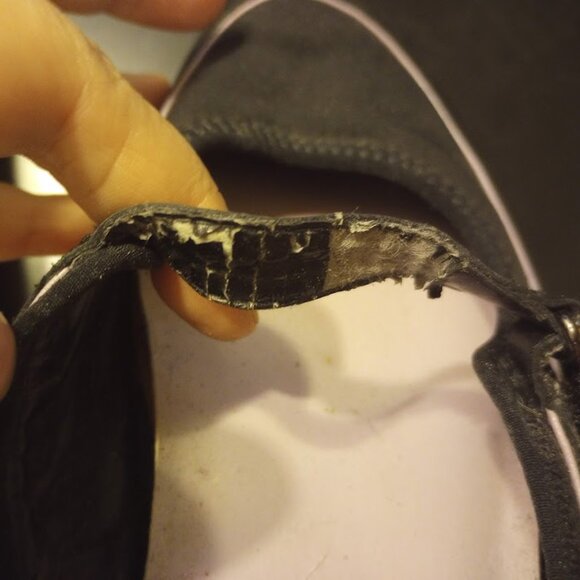 Kenneth Cole Reaction Mary Janes size 9 - Picture 11 of 11